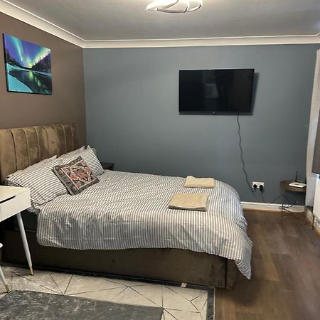 Amazing Ground Floor One Bedroom Apartment Forest Road Лондон Экстерьер фото