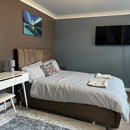 Amazing Ground Floor One Bedroom Apartment Forest Road Лондон Экстерьер фото