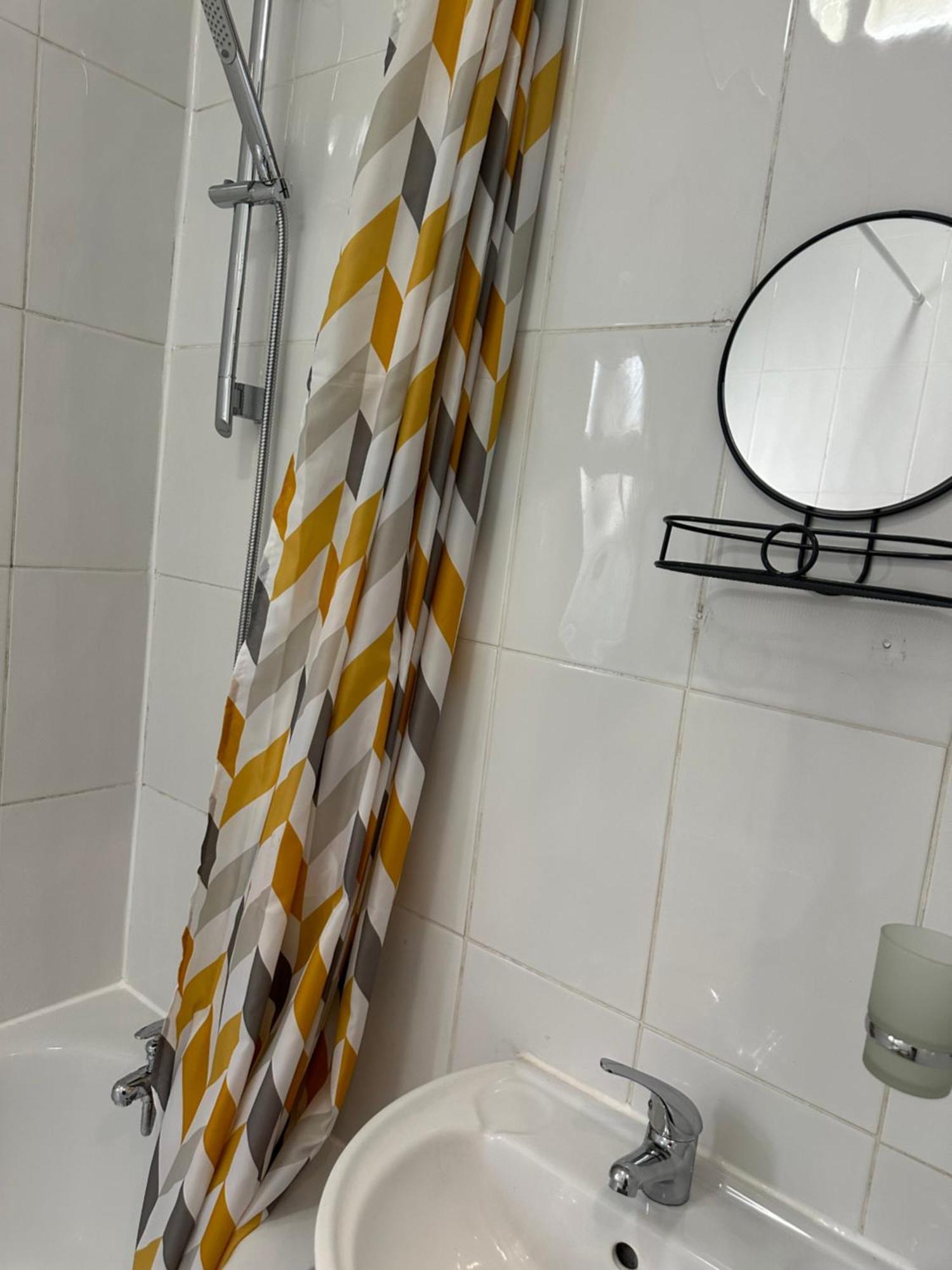Amazing Ground Floor One Bedroom Apartment Forest Road Лондон Экстерьер фото